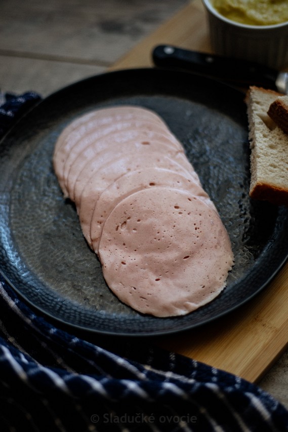 Jemná saláma TEMPO - Rodinné balenie krájaná 250 g